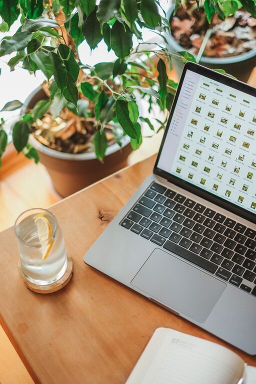 Tips for Creating a Relaxing Home Workspace to Boost Productivity